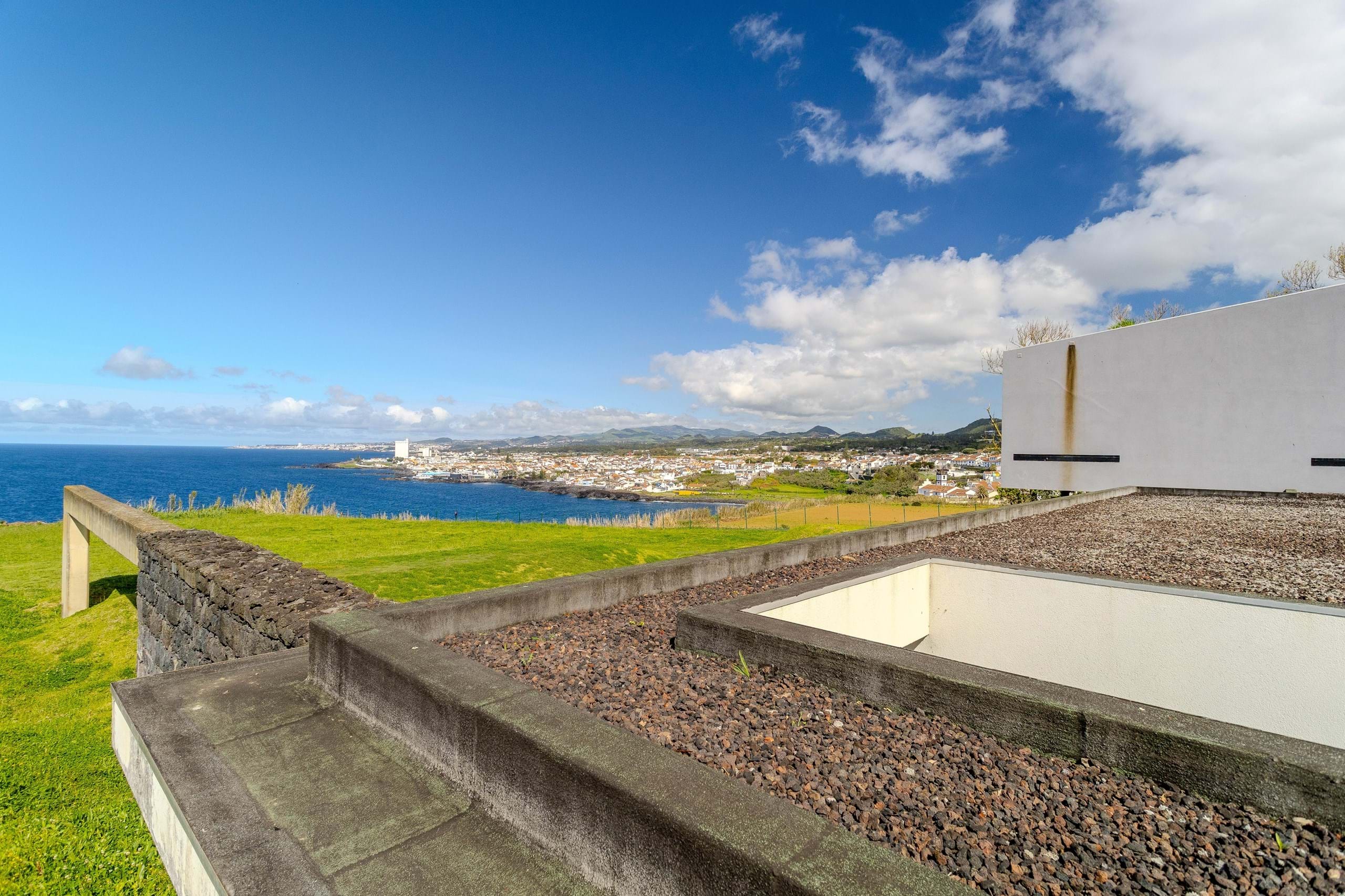 Ponta Delgada, Ilha de São Miguel, 9560-501, PT, 3 Bedrooms Bedrooms, ,4 BathroomsBathrooms,Residential,For Sale,1826448