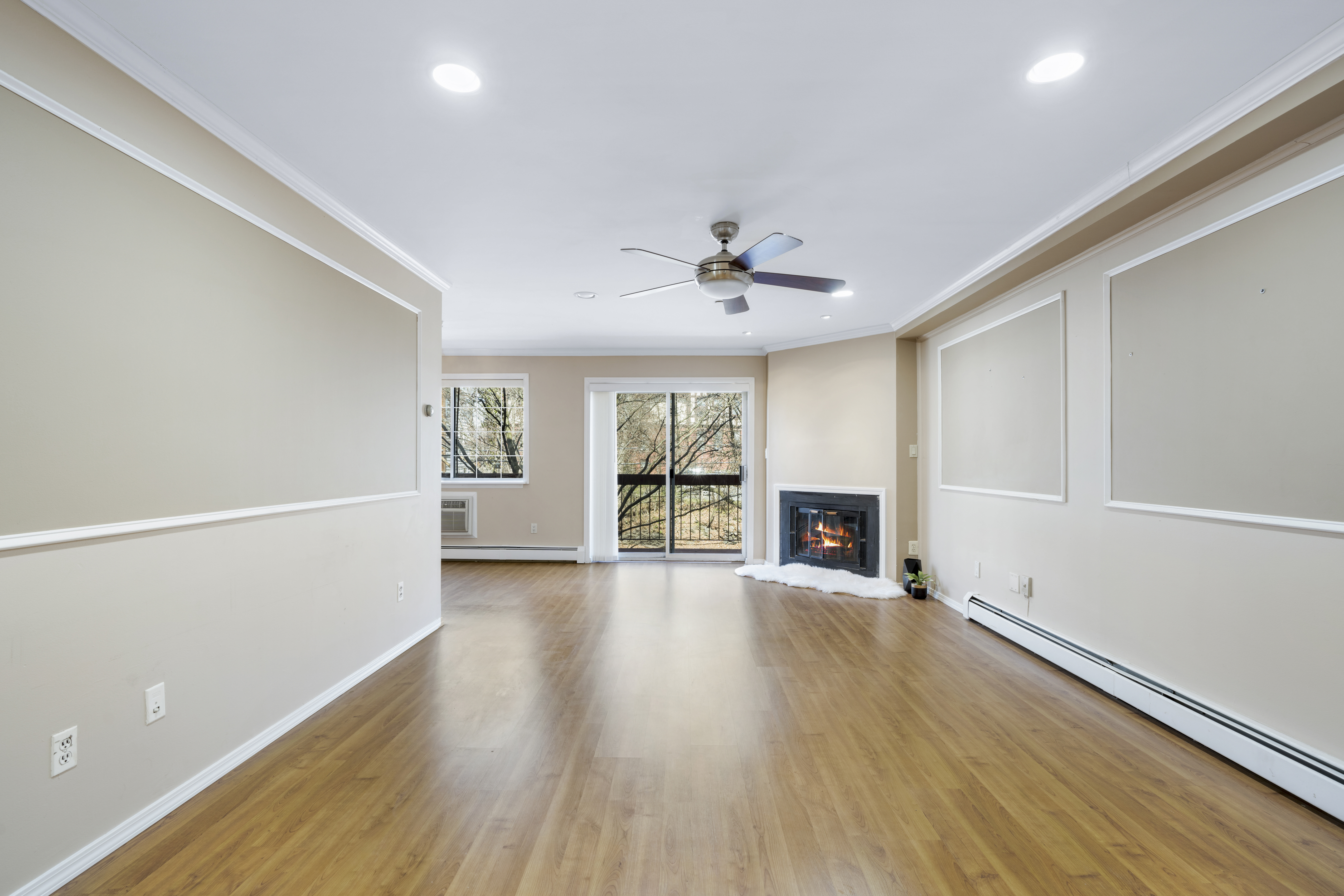  Two-Level Townhouse in White Plains - 物件實景