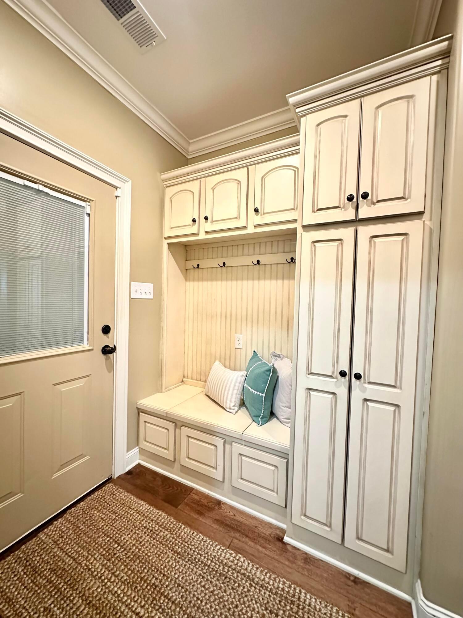 Mooreville, Mississippi, 38857, United States, 4 Bedrooms Bedrooms, ,3 BathroomsBathrooms,Residential,For Sale,1970025