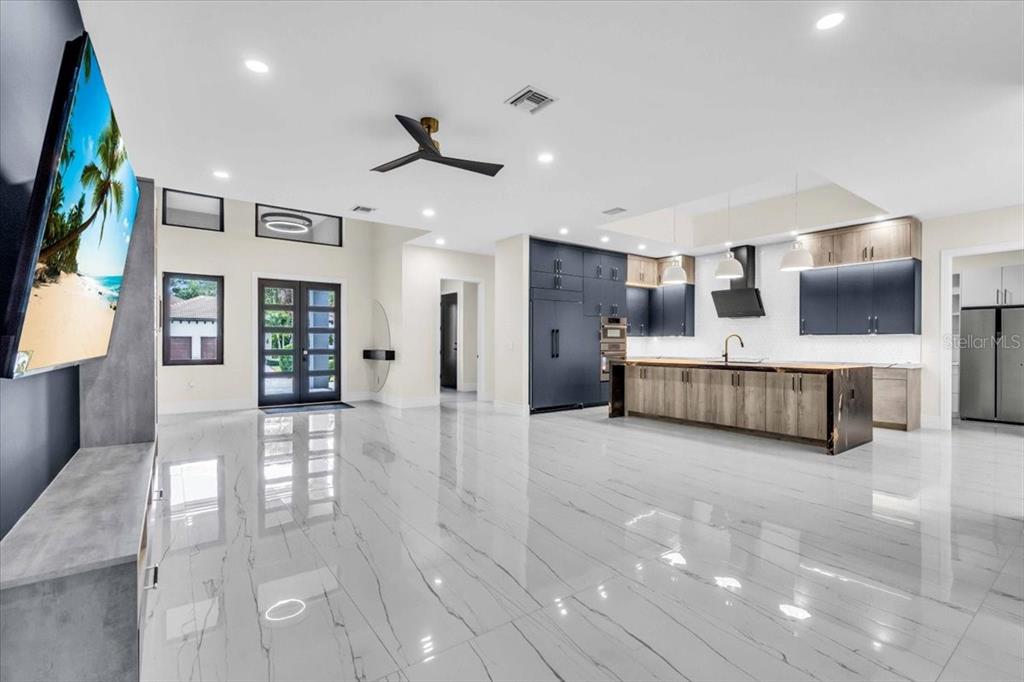 Nokomis, Florida, 34275, United States, 4 Bedrooms Bedrooms, ,5 BathroomsBathrooms,Residential,For Sale,1989128