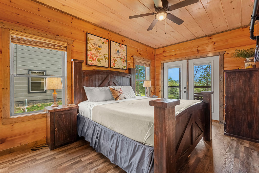 Sevierville, Tennessee, 37876, United States, 3 Bedrooms Bedrooms, ,4 BathroomsBathrooms,Residential,For Sale,1936996