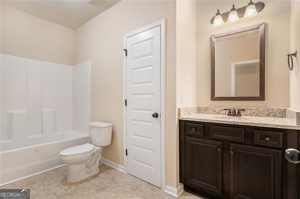 Forsyth, Georgia, 31029, United States, 5 Bedrooms Bedrooms, ,4 BathroomsBathrooms,Residential,For Sale,1860333