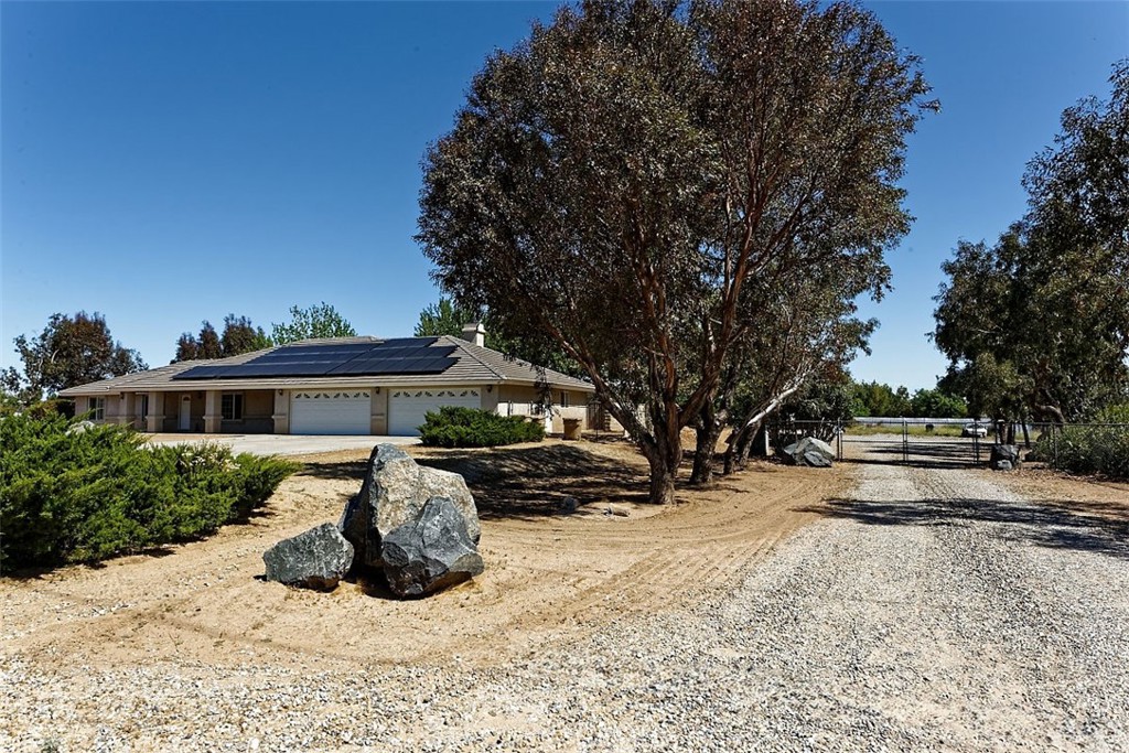 Oak Hills, California, 92344, United States, 4 Bedrooms Bedrooms, ,3 BathroomsBathrooms,Residential,For Sale,1942623