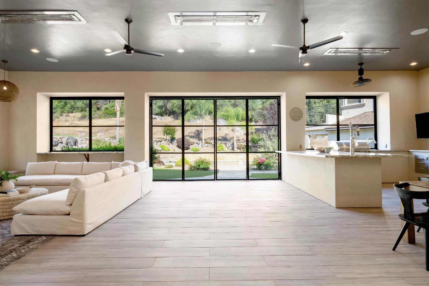 Loomis, California, 95650, United States, 5 Bedrooms Bedrooms, ,6 BathroomsBathrooms,Residential,For Sale,2003238