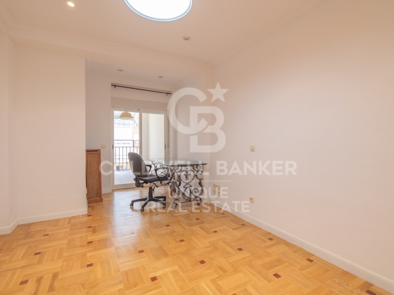 Madrid, Comunidad de Madrid, ES, 5 Bedrooms Bedrooms, ,3 BathroomsBathrooms,Residential,For Sale,1847498