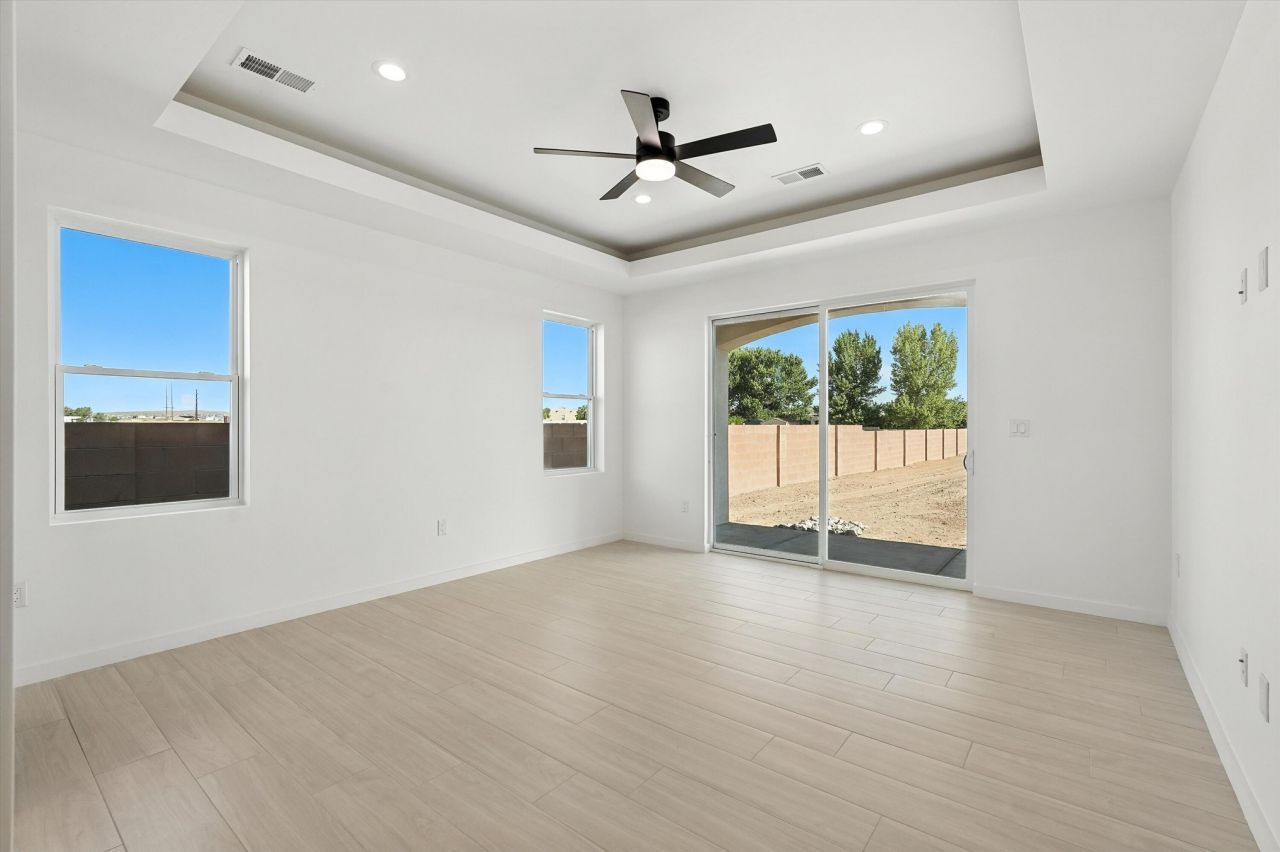 Rio Rancho, New Mexico, 87144, United States, 4 Bedrooms Bedrooms, ,3 BathroomsBathrooms,Residential,For Sale,1918026