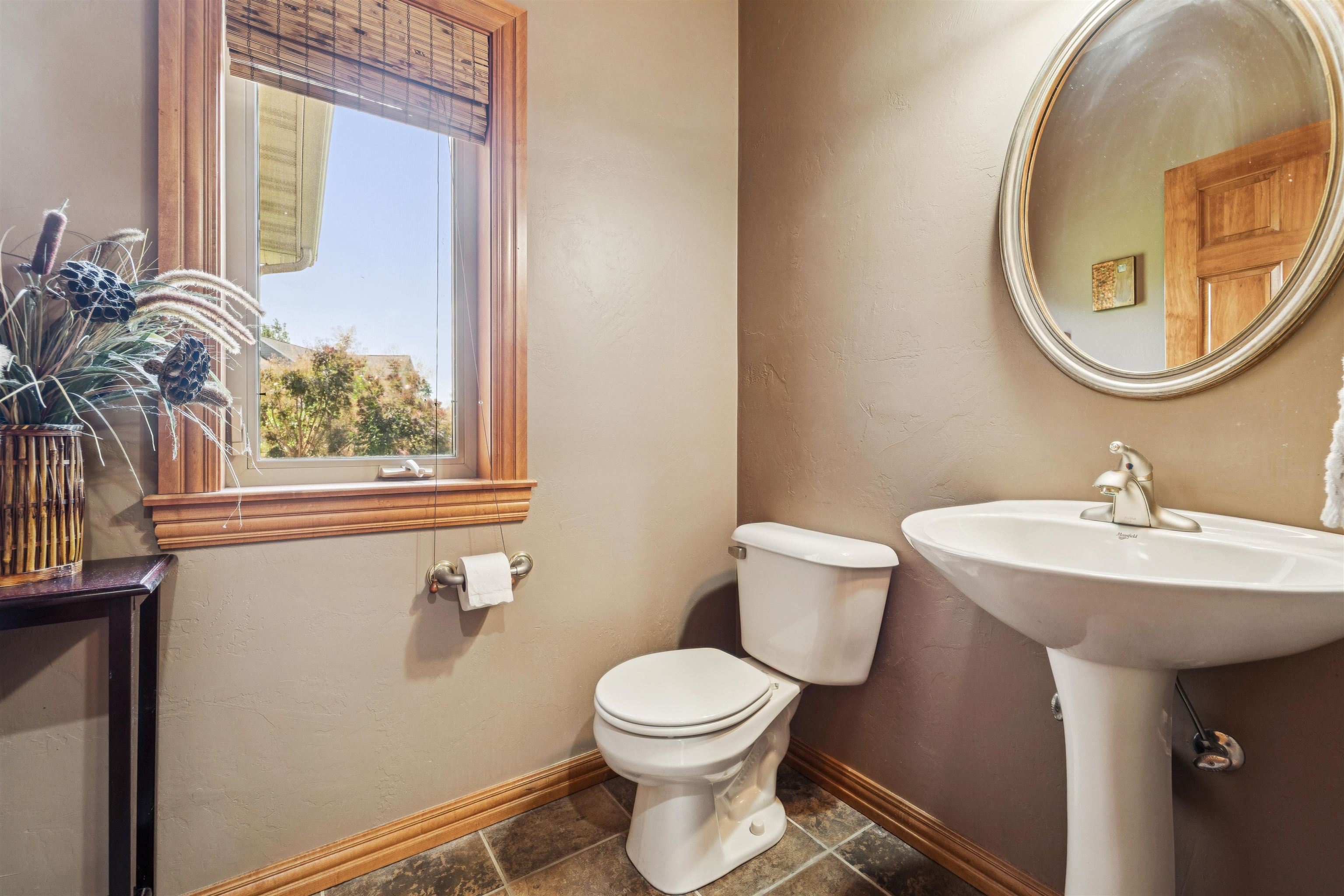 GREEN BAY, Wisconsin, 54311, United States, 4 Bedrooms Bedrooms, ,4 BathroomsBathrooms,Residential,For Sale,1911025