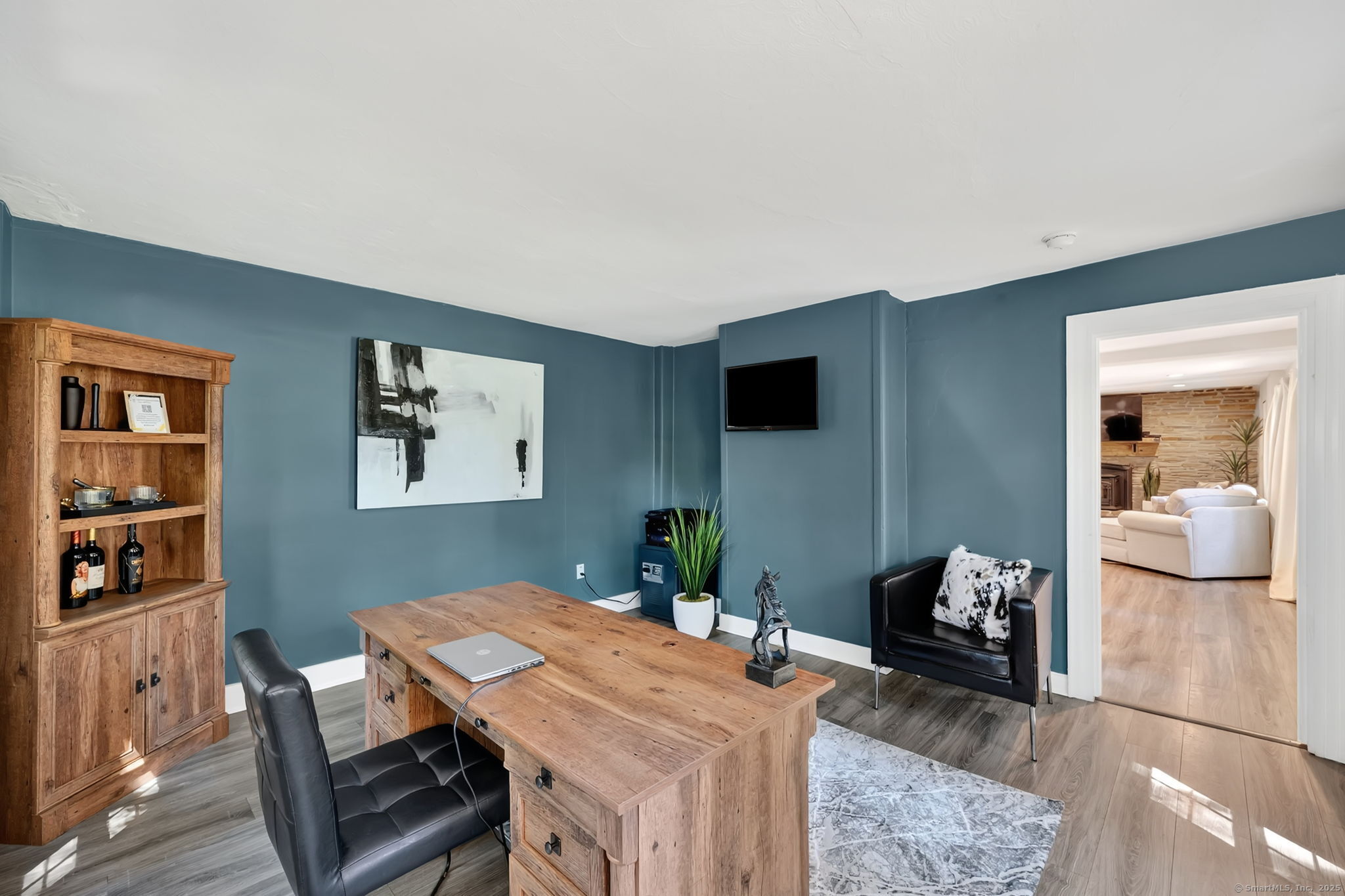 Pomfret, Connecticut, 06259, United States, 3 Bedrooms Bedrooms, ,3 BathroomsBathrooms,Residential,For Sale,1925586