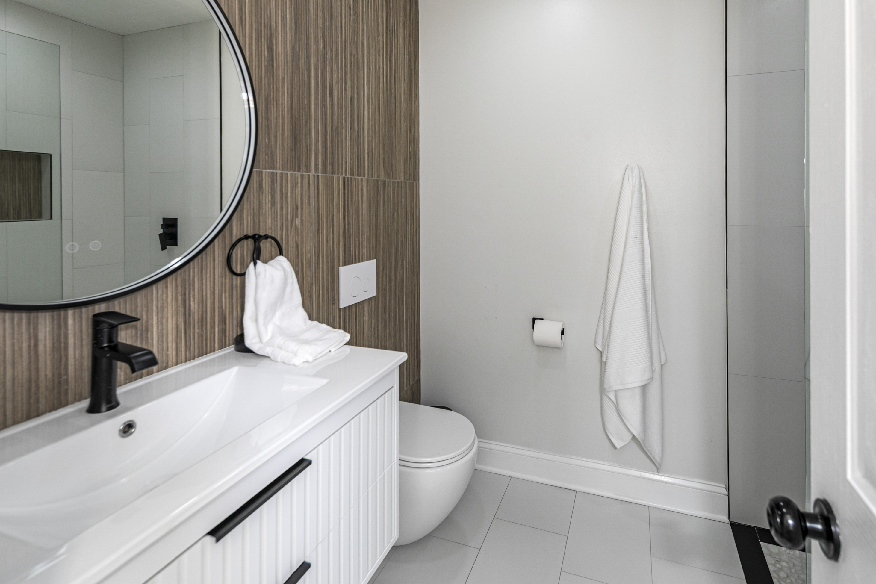  Resort-Worthy Outdoor Living Meets a Thoughtfully Renovated Interior - 物件實景