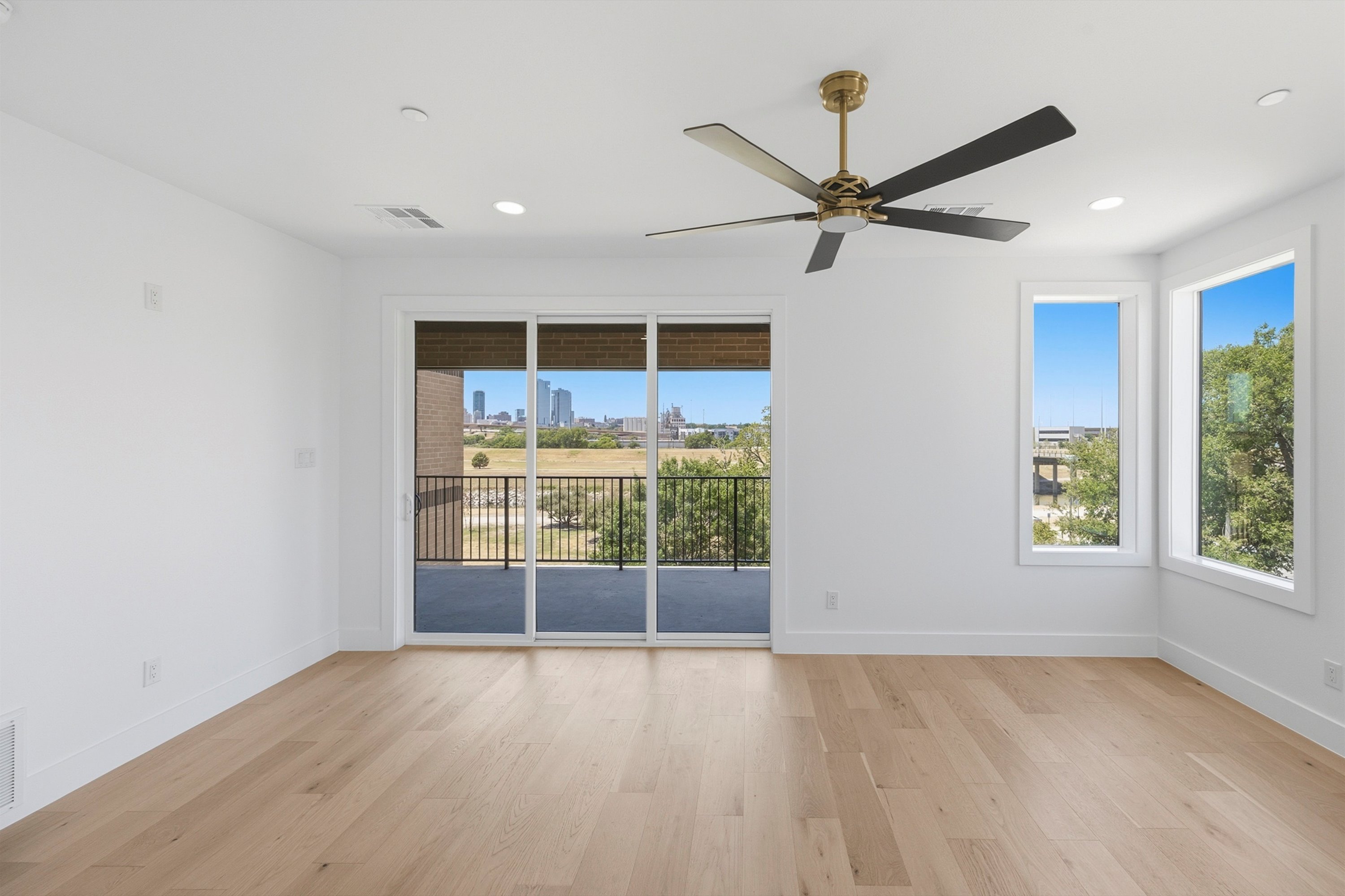  400 Vista Buena Trail, Fort Worth, TX, 76111 - 物件實景