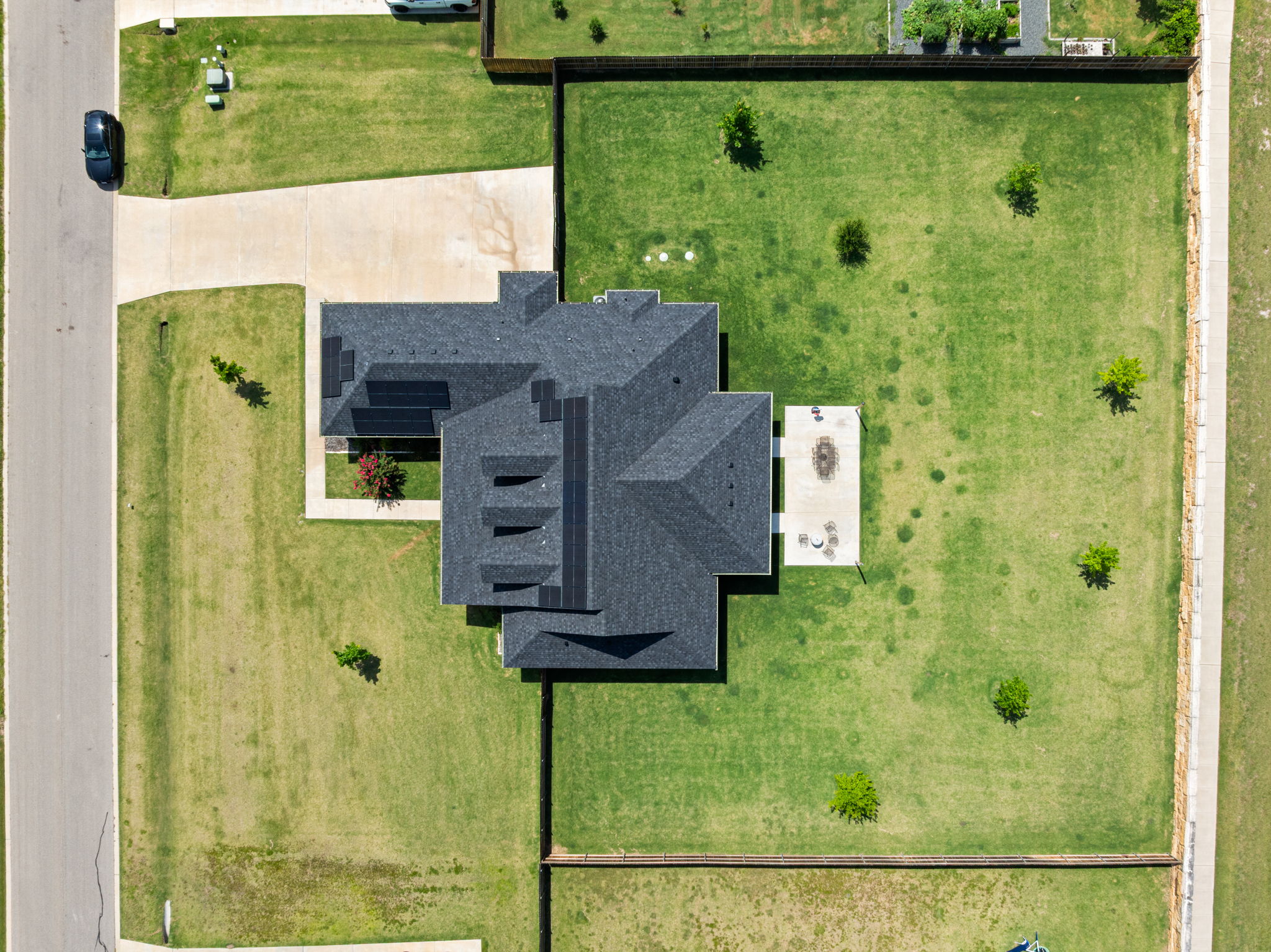  South Temple Home  Modern Comfort, Energy Efficent, All On .76/Acres - 物件實景