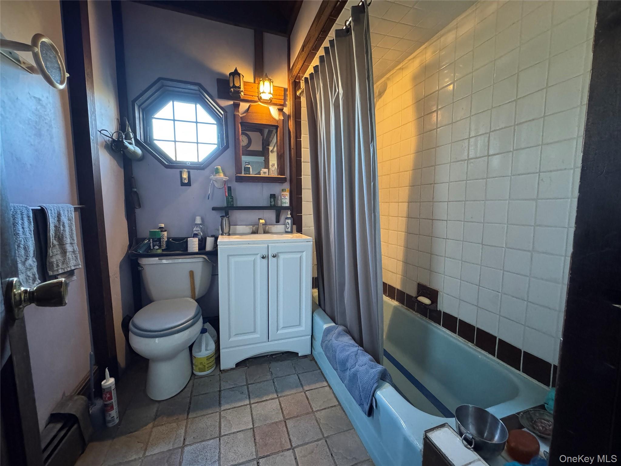 Glen Cove, New York, 11542, United States, 2 Bedrooms Bedrooms, ,2 BathroomsBathrooms,Residential,For Sale,1988144