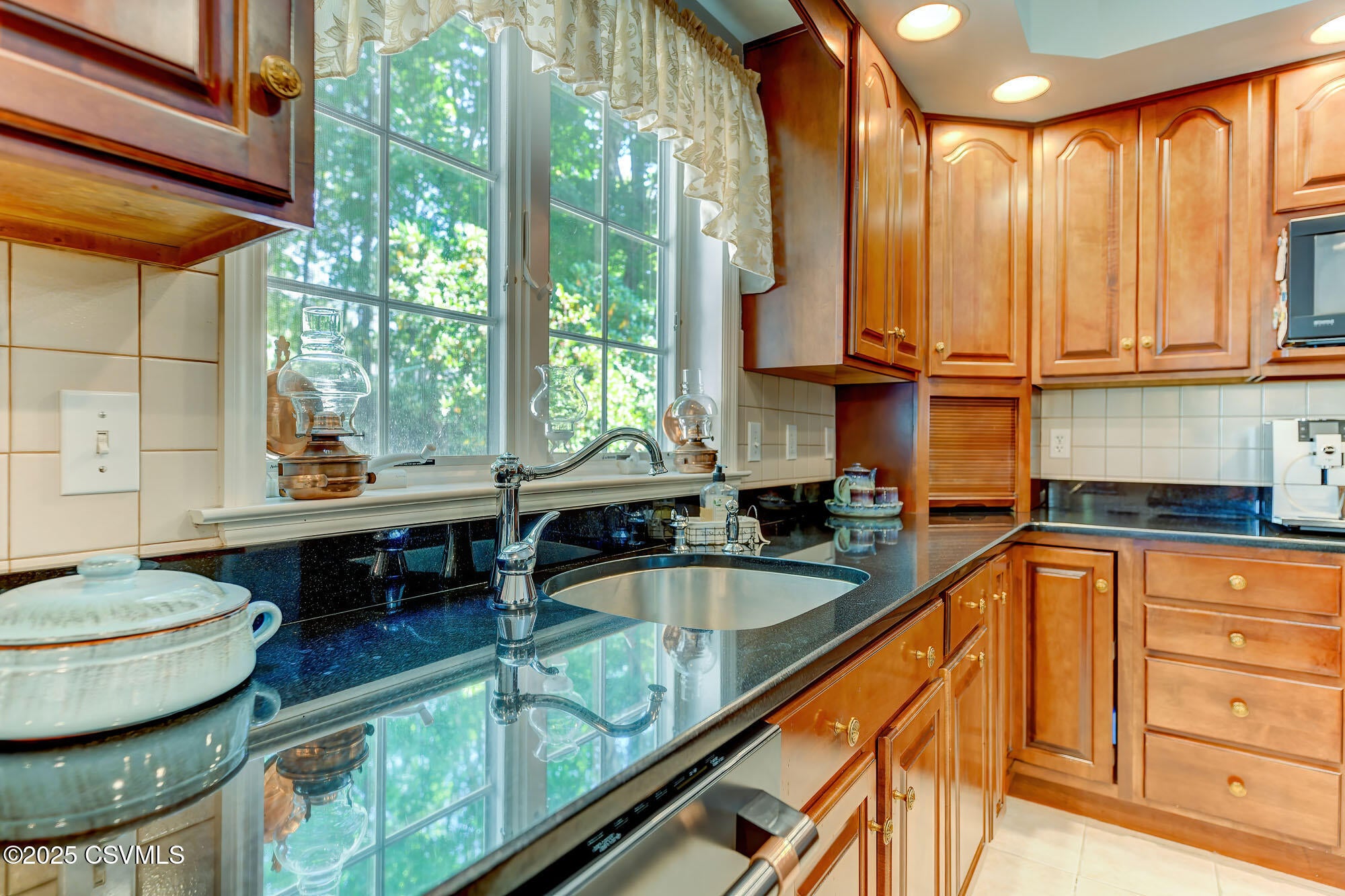 Bloomsburg, Pennsylvania, 17815, United States, 3 Bedrooms Bedrooms, ,3 BathroomsBathrooms,Residential,For Sale,1979185