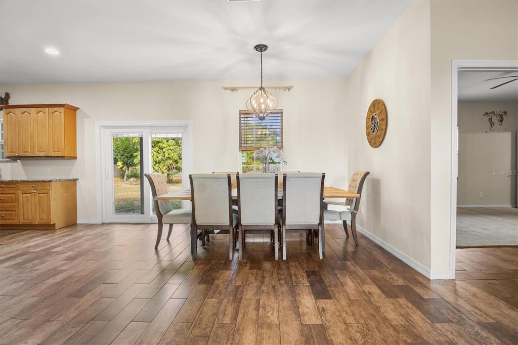 Bartow, Florida, 33830, United States, 3 Bedrooms Bedrooms, ,4 BathroomsBathrooms,Residential,For Sale,2002035