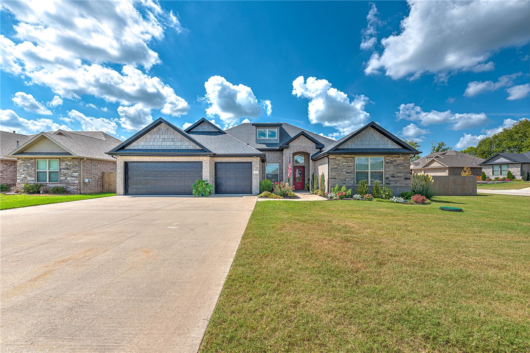 Cave Springs, Arkansas, 72718, United States, 4 Bedrooms Bedrooms, ,3 BathroomsBathrooms,Residential,For Sale,1919634