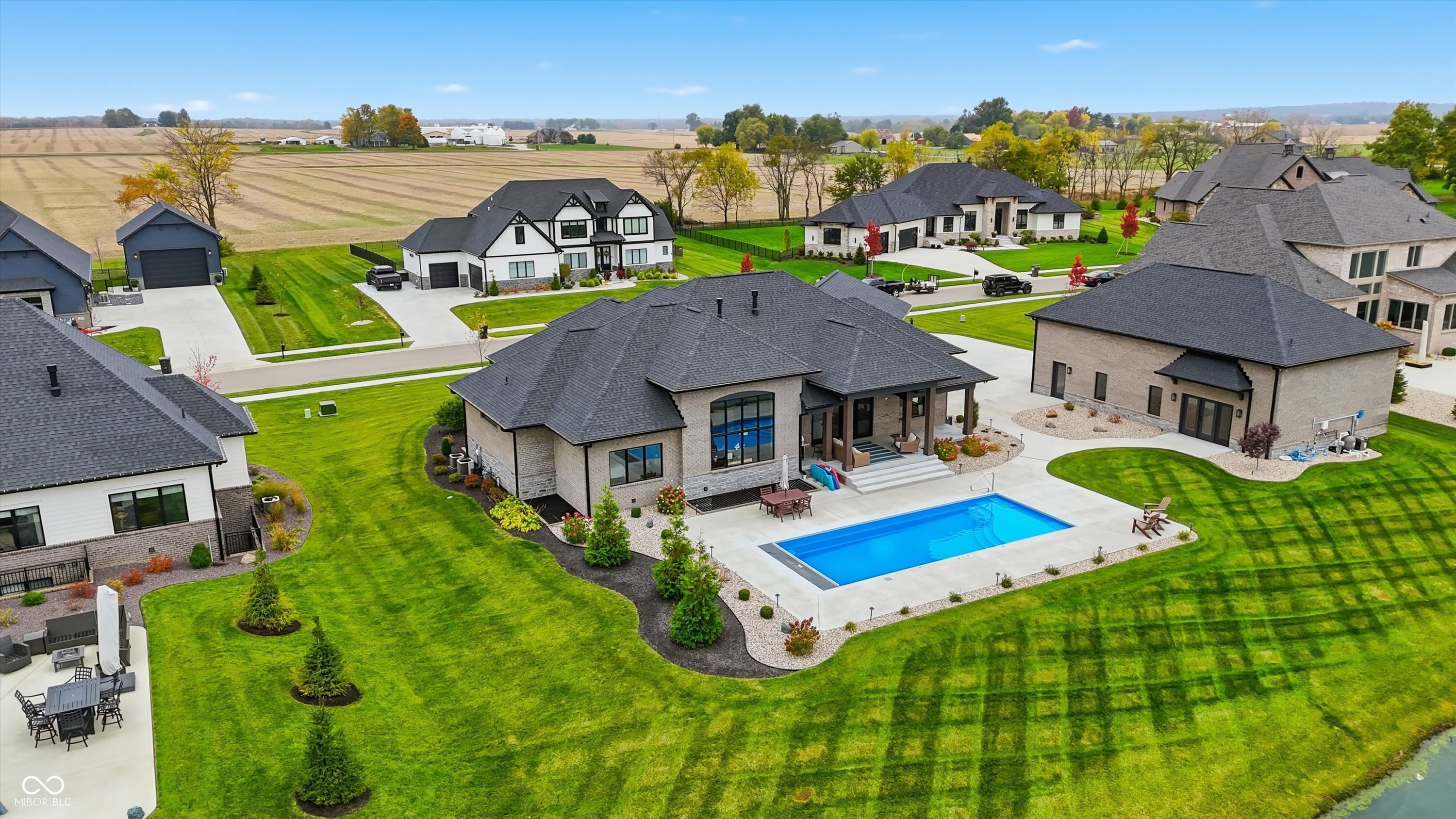 Bargersville, Indiana, 46106, United States, 5 Bedrooms Bedrooms, ,6 BathroomsBathrooms,Residential,For Sale,1983672