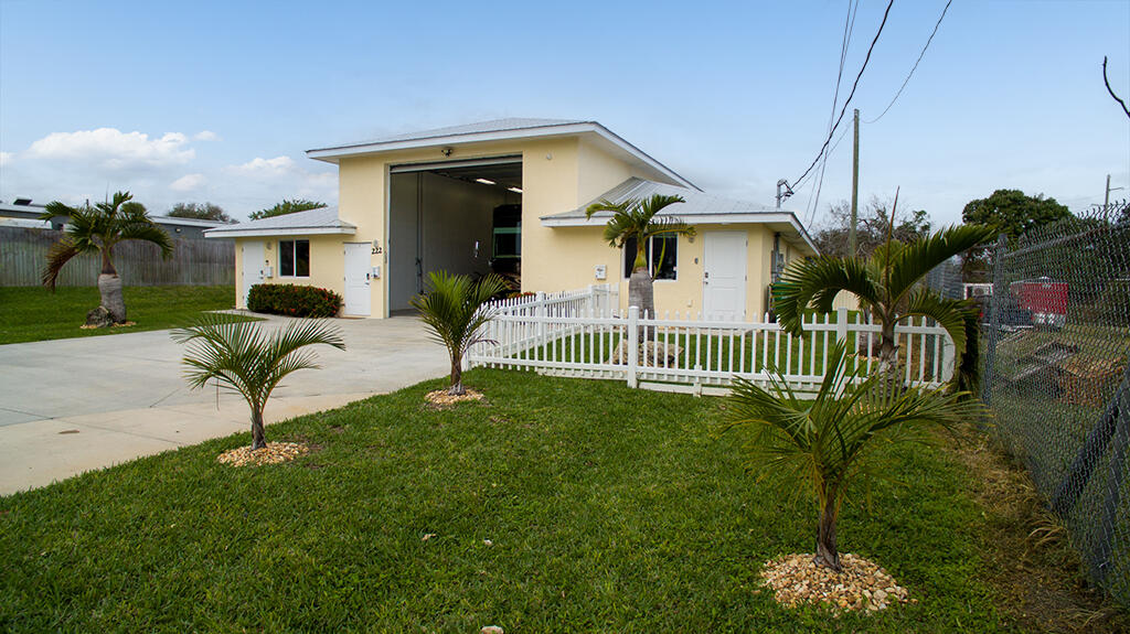 222 Rosa L. Jones, Cocoa, Florida, 32922, United States, 3 Bedrooms Bedrooms, ,4 BathroomsBathrooms,Residential,For Sale,222 Rosa L. Jones,1619279