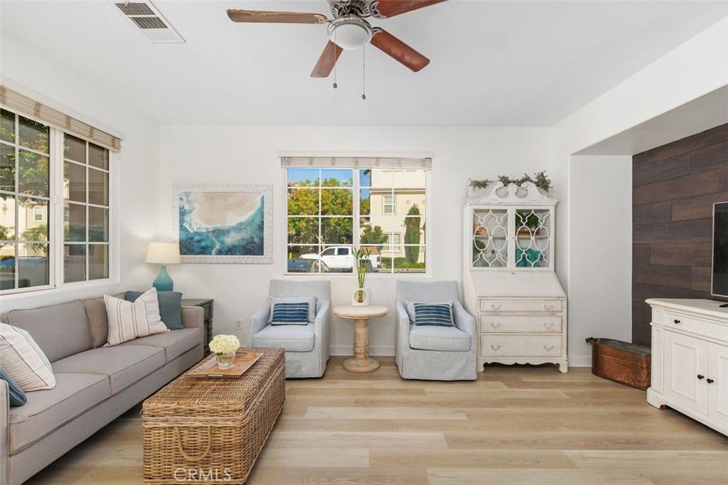 Temecula, California, 92592, United States, 3 Bedrooms Bedrooms, ,3 BathroomsBathrooms,Residential,For Sale,1970519