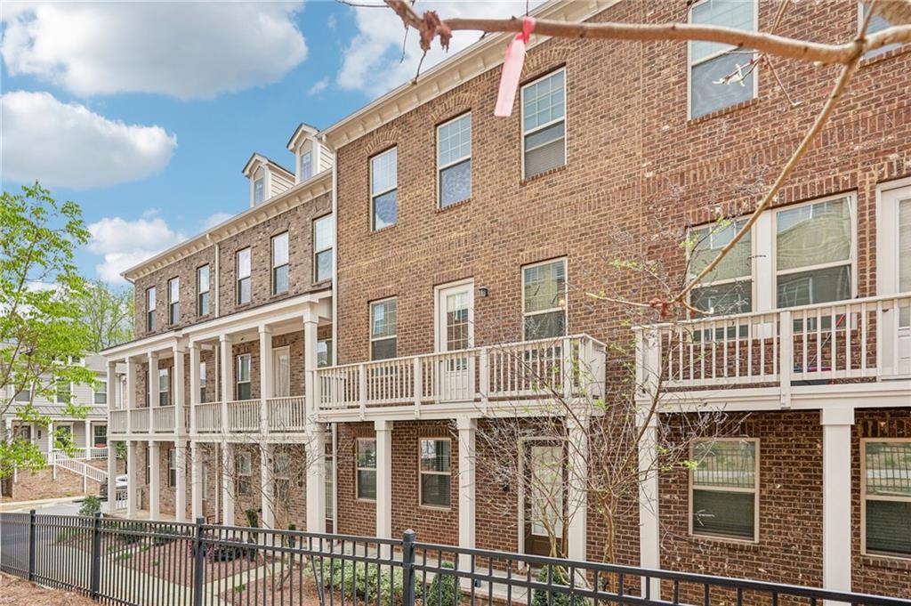 Alpharetta, Georgia, 30005, United States, 4 Bedrooms Bedrooms, ,4 BathroomsBathrooms,Residential,For Sale,2033042