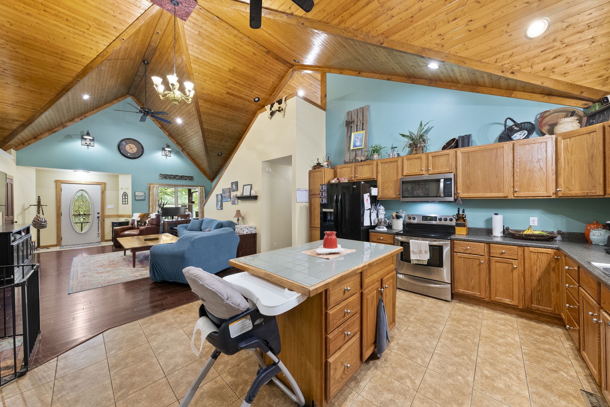 Bloomfield, Indiana, 47424, United States, 3 Bedrooms Bedrooms, ,2 BathroomsBathrooms,Residential,For Sale,1976098