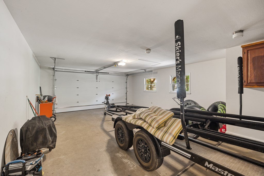 Hayesville, North Carolina, 28904, United States, 4 Bedrooms Bedrooms, ,3 BathroomsBathrooms,Residential,For Sale,1983096