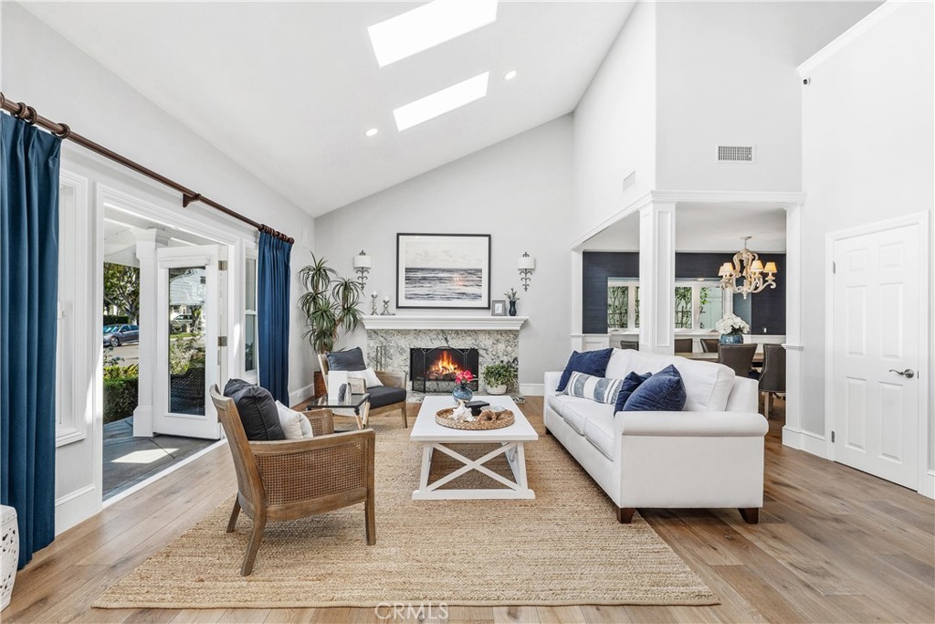 Newport Beach, California, 92660, United States, 4 Bedrooms Bedrooms, ,4 BathroomsBathrooms,Residential,For Sale,1949668