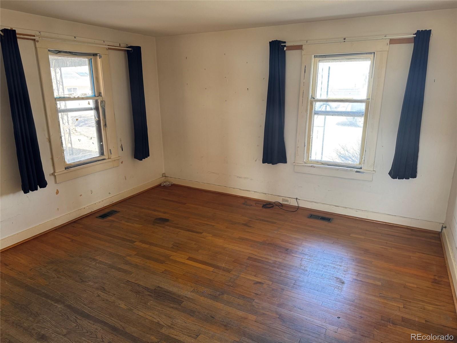 Salida, Colorado, 81201, United States, 2 Bedrooms Bedrooms, ,1 BathroomBathrooms,Residential,For Sale,1974154