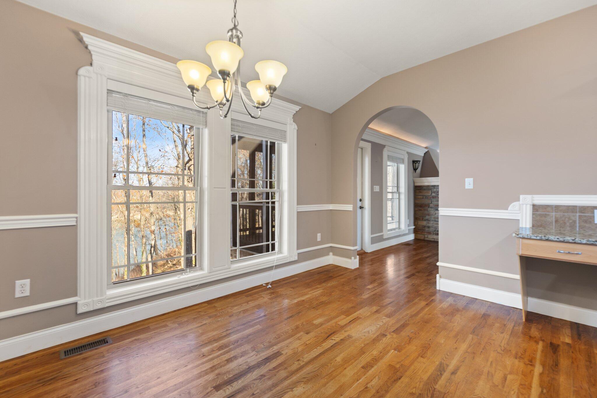 Monticello, Kentucky, 42633, United States, 4 Bedrooms Bedrooms, ,3 BathroomsBathrooms,Residential,For Sale,1691685