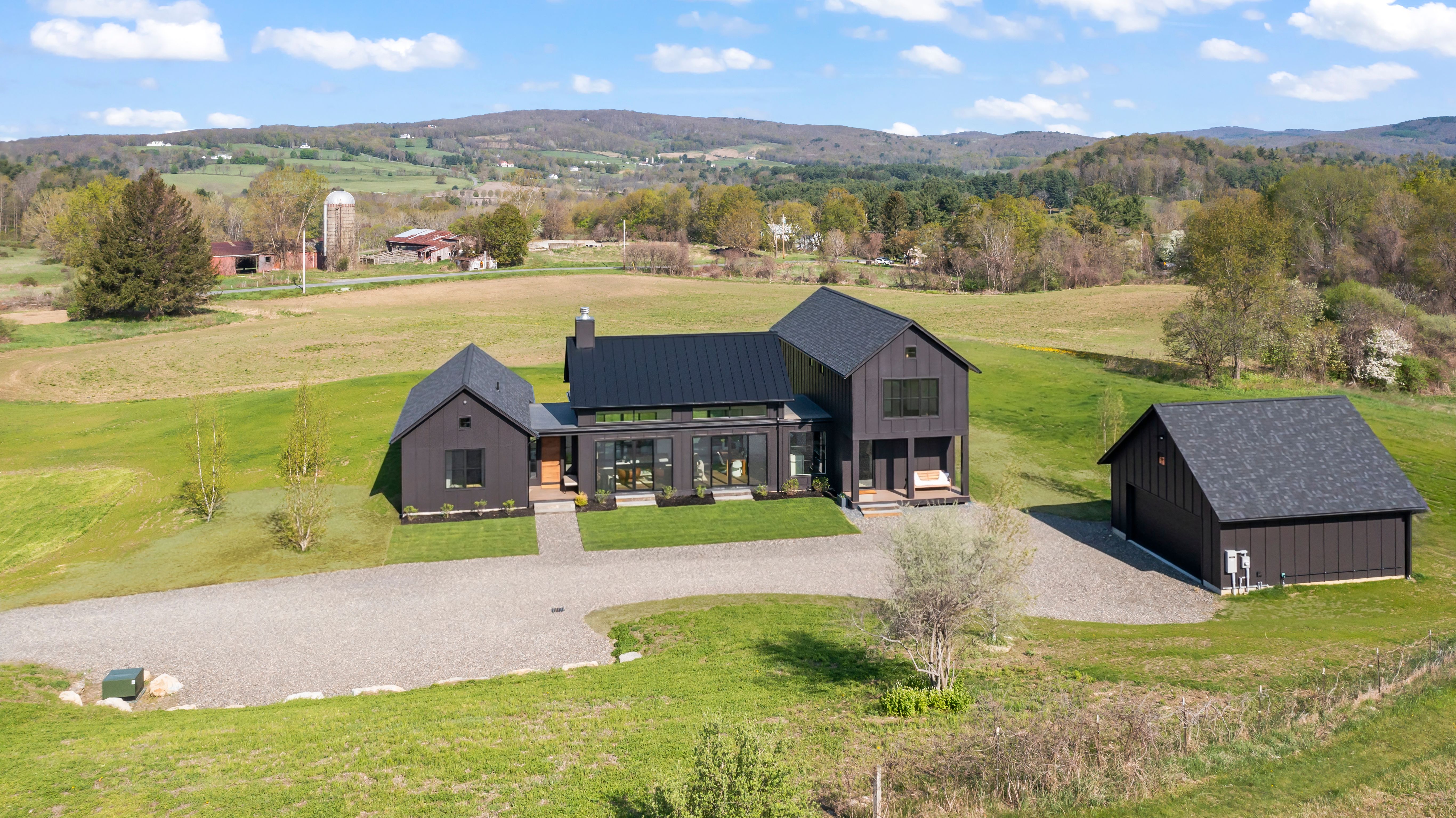  110 Mansfield Road, Hillsdale, NY 12529 - 物件實景