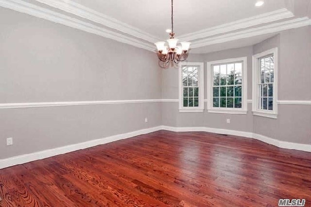 Ronkonkoma, New York, 11779, United States, 4 Bedrooms Bedrooms, ,3 BathroomsBathrooms,Residential,For Sale,1862278