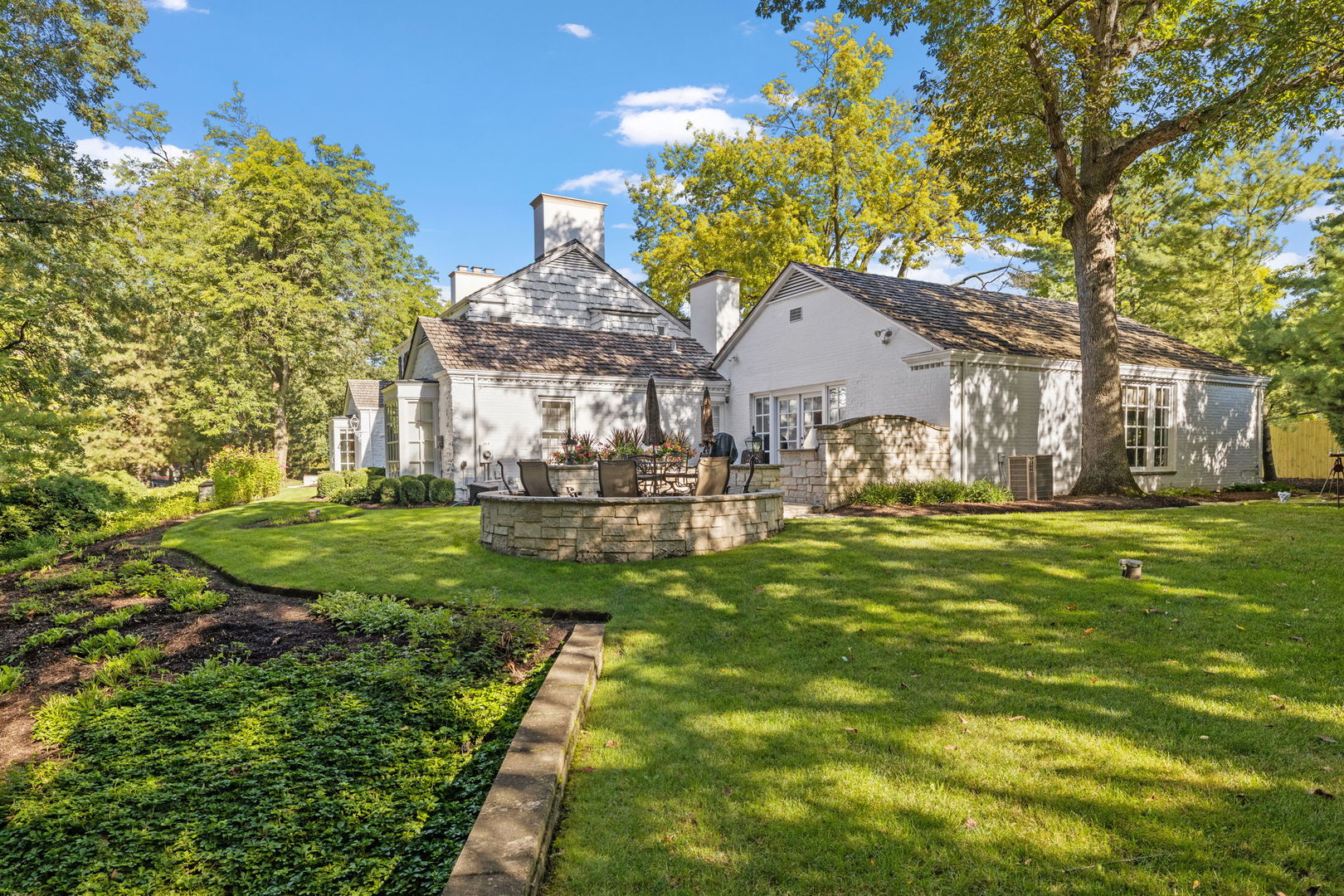 Joliet, Illinois, 60431, United States, 4 Bedrooms Bedrooms, ,5 BathroomsBathrooms,Residential,For Sale,1868408