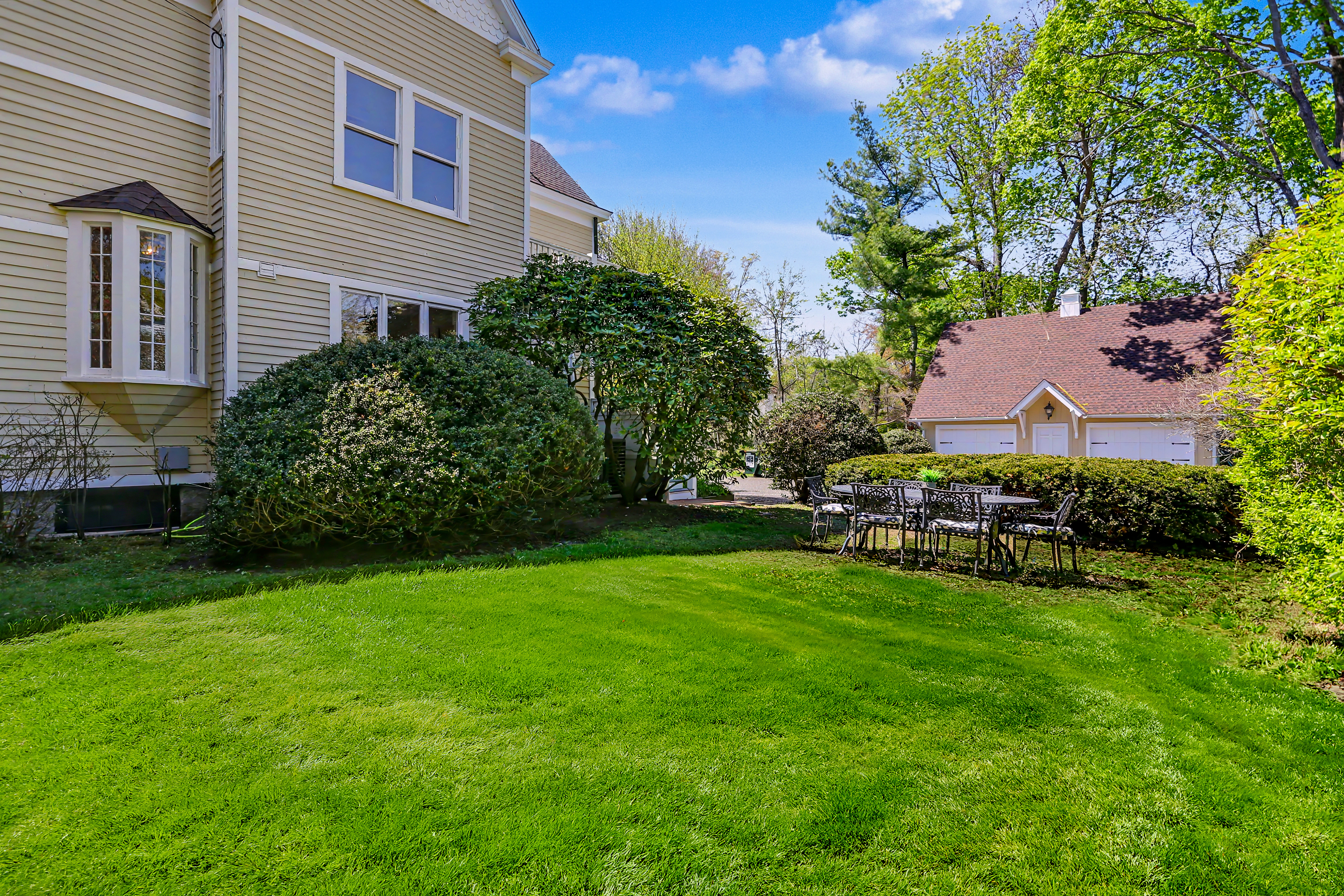  House Situated in the Heart of Thriving Saugatuck Area of Westport - 物件實景