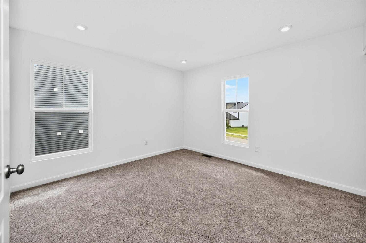 Turtle Creek Twp, Ohio, 45036, United States, 5 Bedrooms Bedrooms, ,4 BathroomsBathrooms,Residential,For Sale,1890162