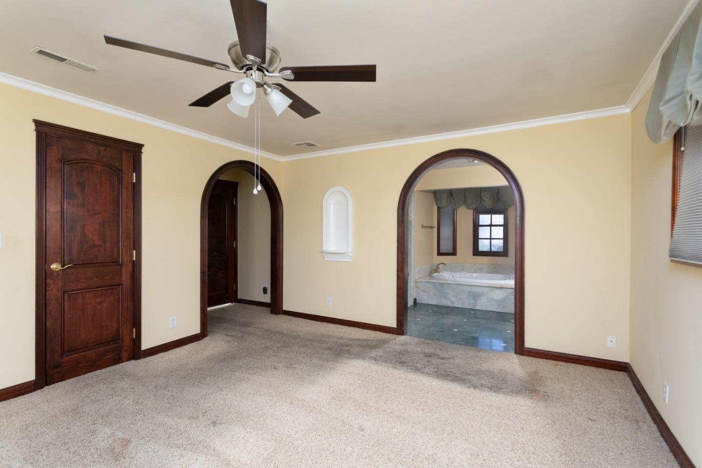 Clovis, California, 93611, United States, 4 Bedrooms Bedrooms, ,2 BathroomsBathrooms,Residential,For Sale,1907507