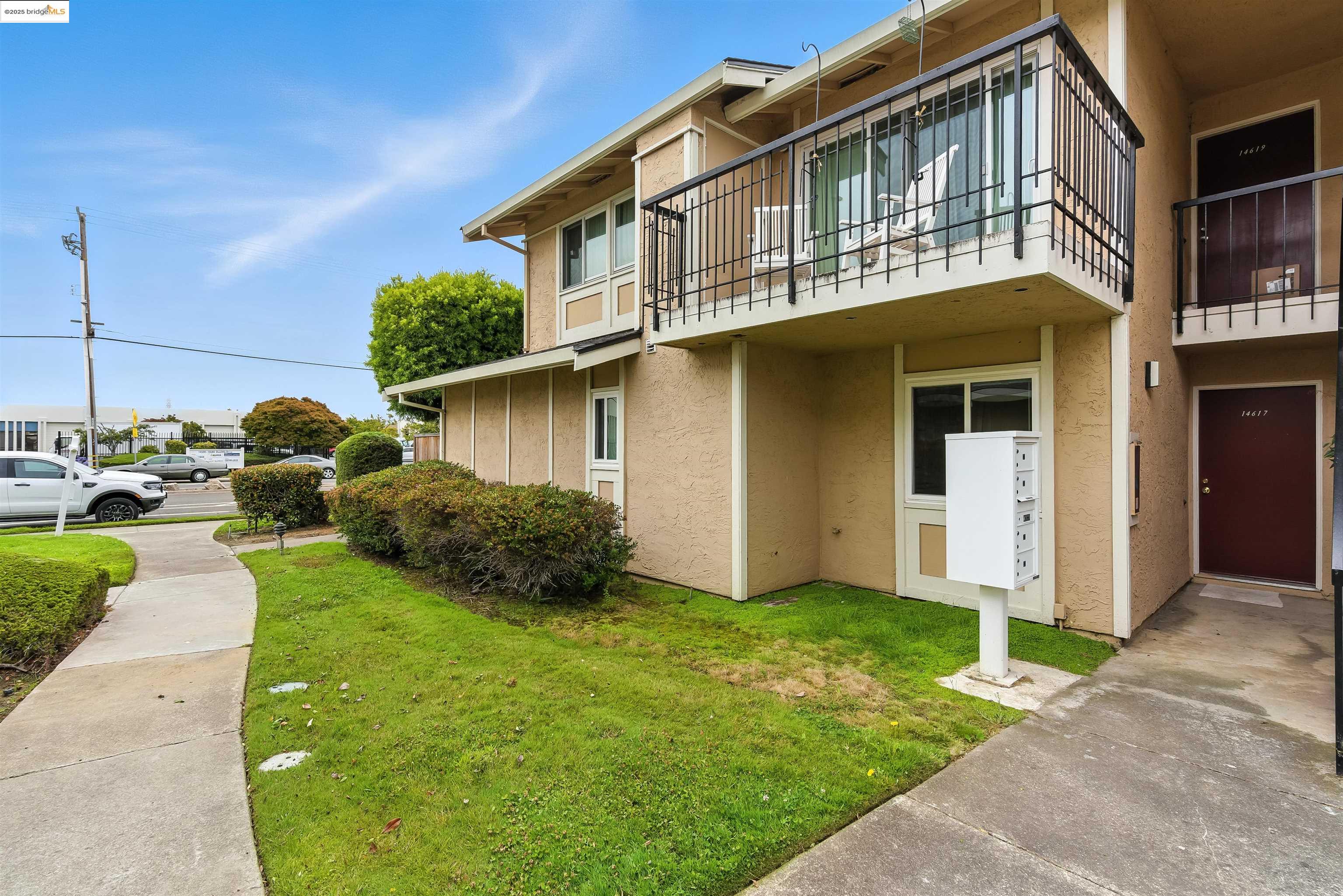 San Leandro, California, 94577, United States, 2 Bedrooms Bedrooms, ,2 BathroomsBathrooms,Residential,For Sale,1900911