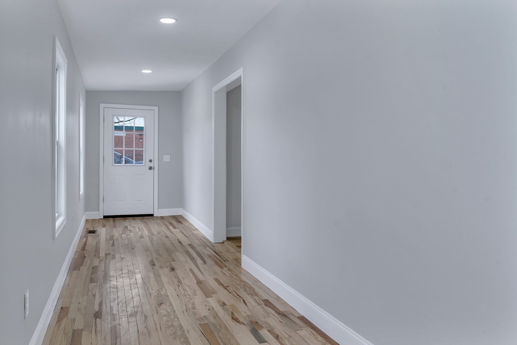 Dedham, Massachusetts, 02026, United States, 3 Bedrooms Bedrooms, ,2 BathroomsBathrooms,Residential,For Sale,2040275