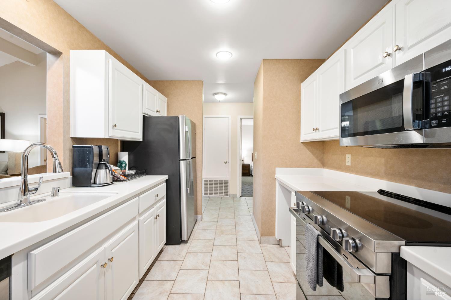 Napa, California, 94558, United States, 3 Bedrooms Bedrooms, ,2 BathroomsBathrooms,Residential,For Sale,1988085