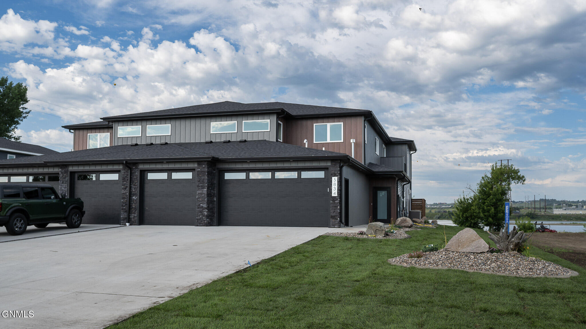 Bismarck, North Dakota, 58503, United States, 5 Bedrooms Bedrooms, ,3 BathroomsBathrooms,Residential,For Sale,1976383