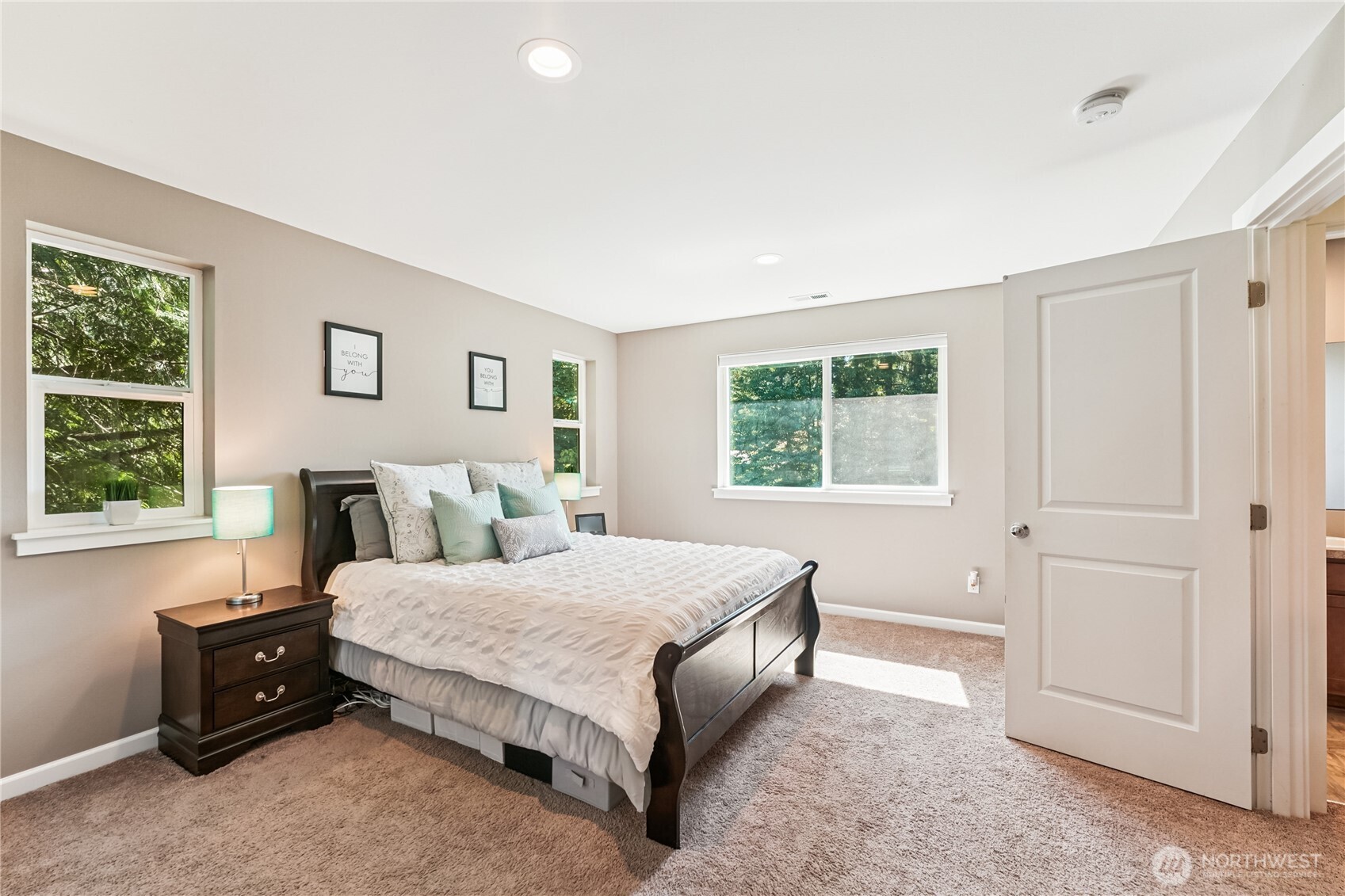 Seabeck, Washington, 98380, United States, 4 Bedrooms Bedrooms, ,3 BathroomsBathrooms,Residential,For Sale,1907301