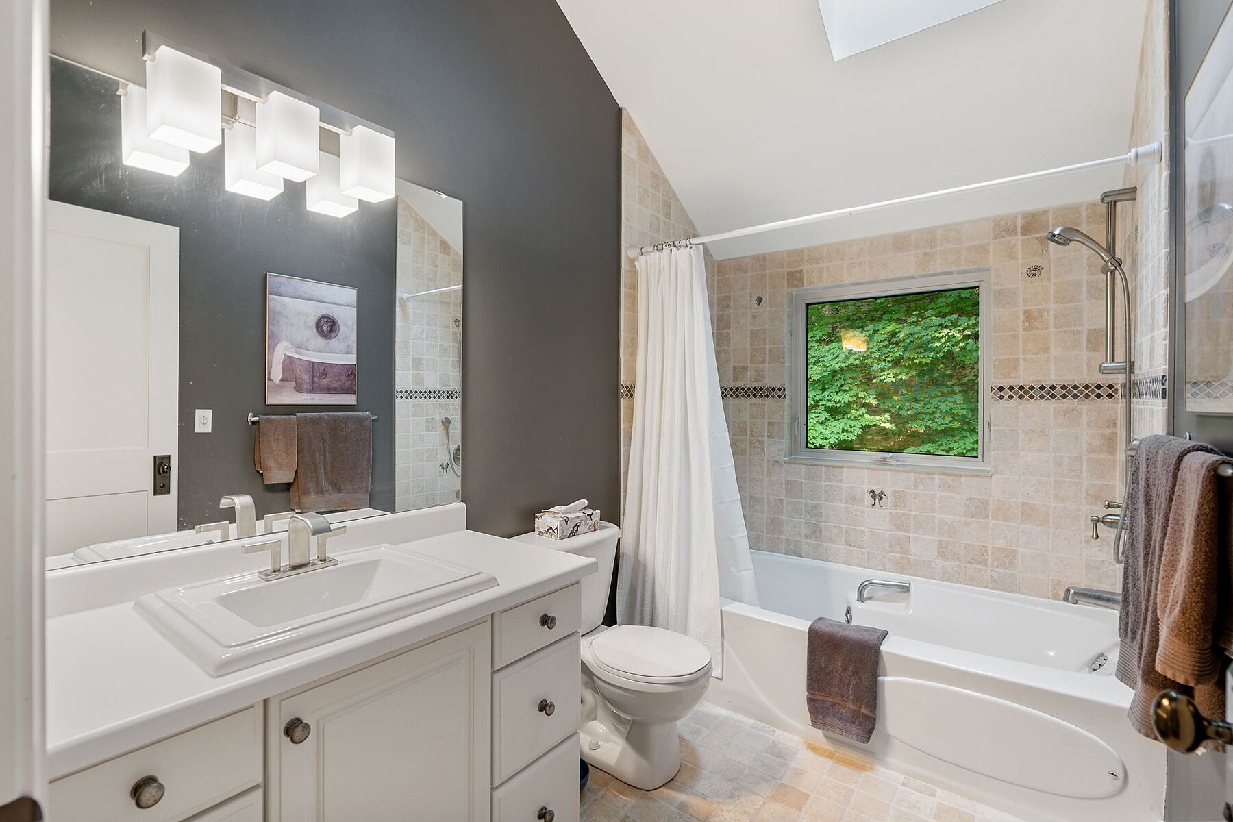  Escarpment Edge Retreat - 物件實景