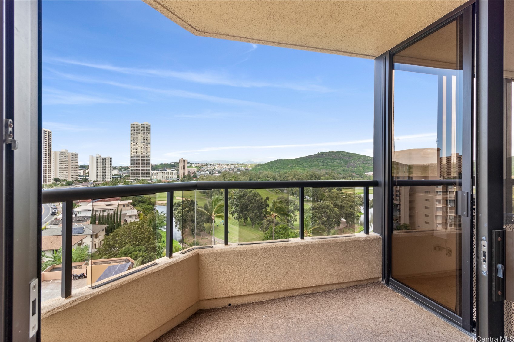 Honolulu, Hawaii, 96818, United States, 2 Bedrooms Bedrooms, ,2 BathroomsBathrooms,Residential,For Sale,1714219