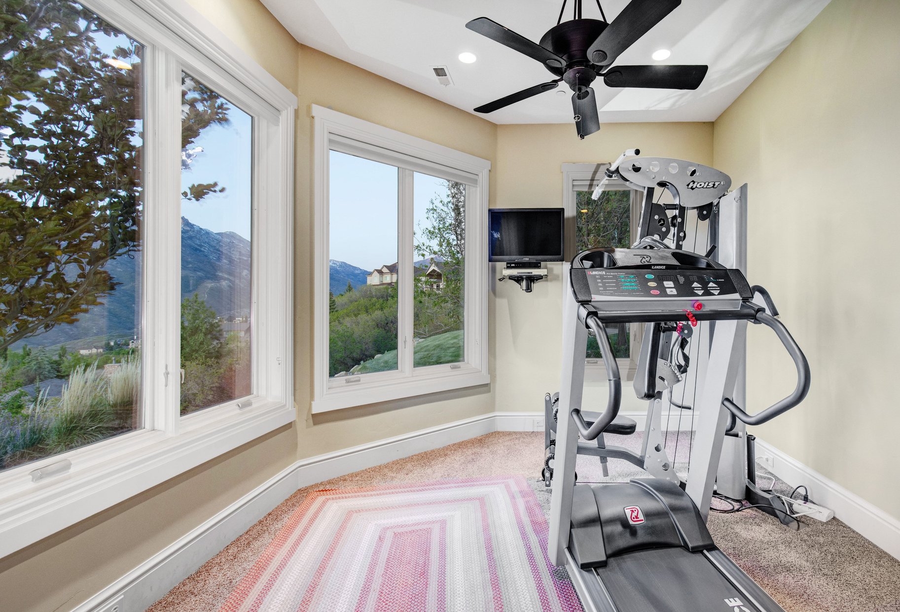  Panoramic Views, Sports Court & Luxury Living in SunCrest - 物件實景