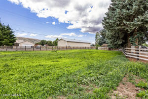 Yakima, Washington, 98903, United States, 3 Bedrooms Bedrooms, ,3 BathroomsBathrooms,Residential,For Sale,1846825