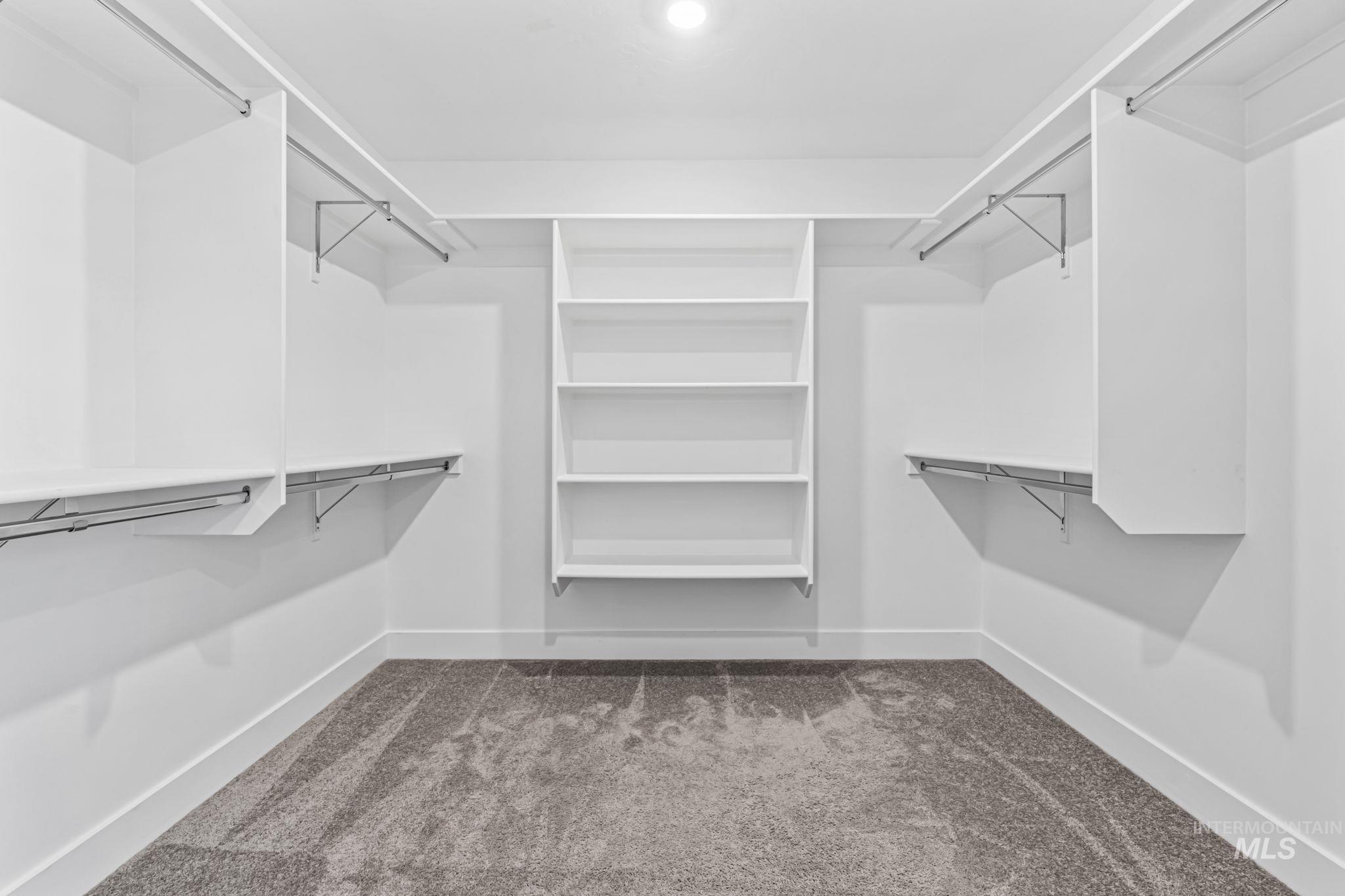 Caldwell, Idaho, 83607, United States, 4 Bedrooms Bedrooms, ,3 BathroomsBathrooms,Residential,For Sale,2005985