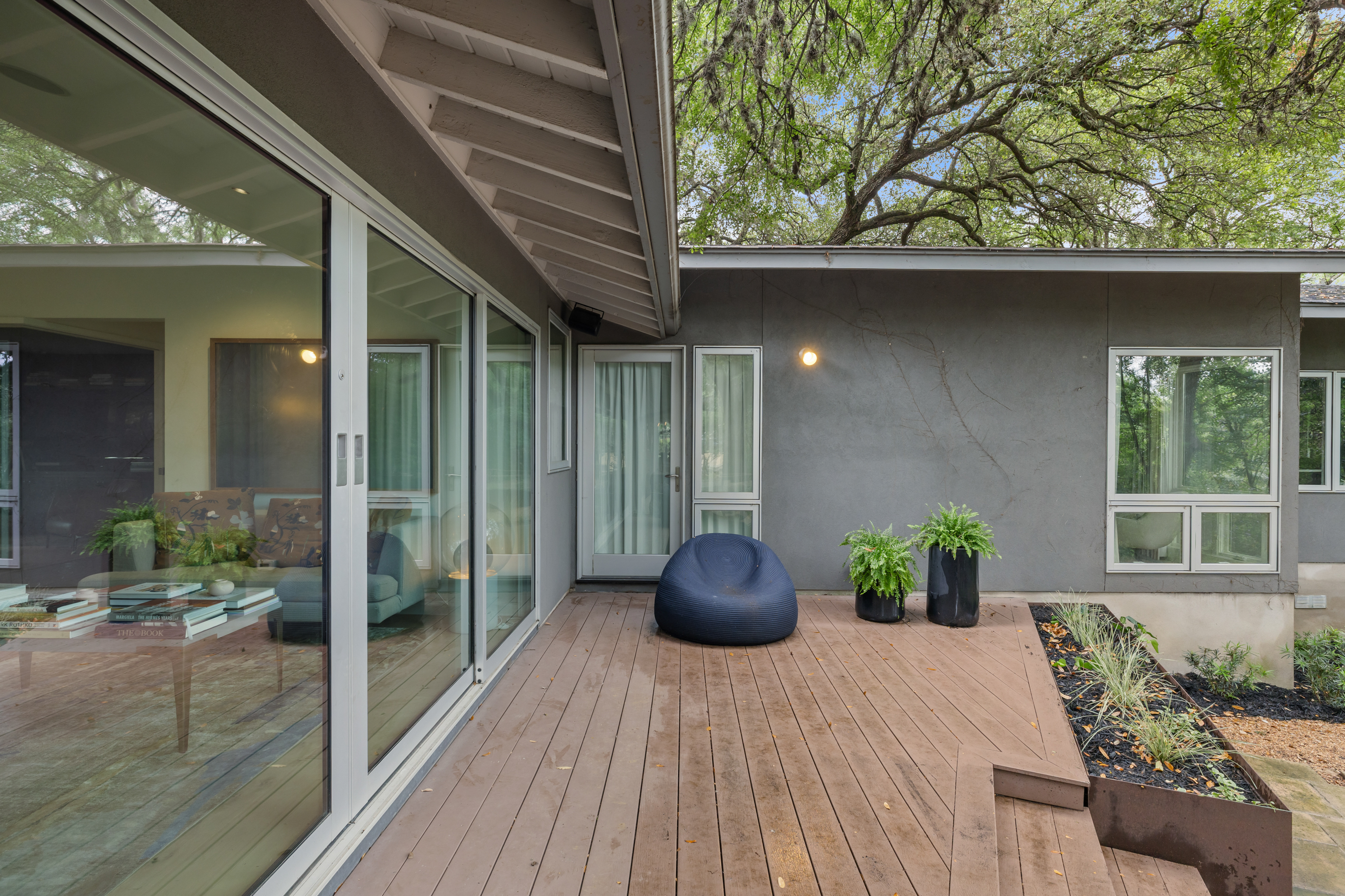  Sprawling Shoal Creek Retreat with Rare Privacy in Central Austin - 物件實景