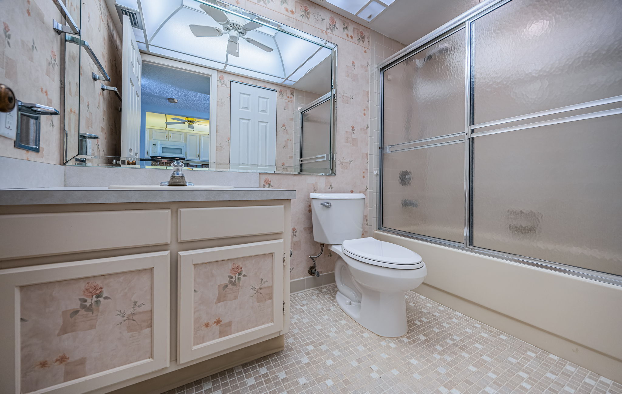 Redington Shores, Florida, 33708, United States, 2 Bedrooms Bedrooms, ,2 BathroomsBathrooms,Residential,For Sale,2013102