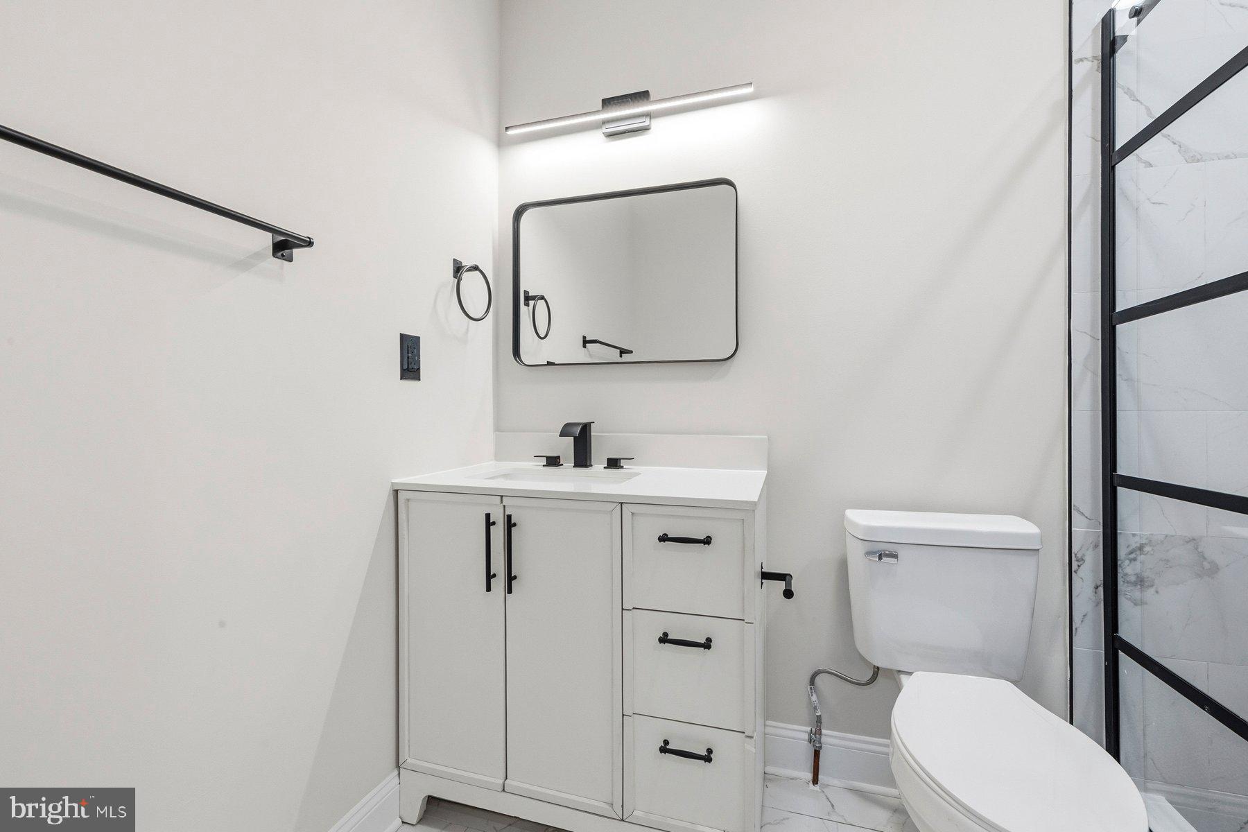 Alexandria, Virginia, 22314, United States, 2 Bedrooms Bedrooms, ,3 BathroomsBathrooms,Residential,For Sale,2049210