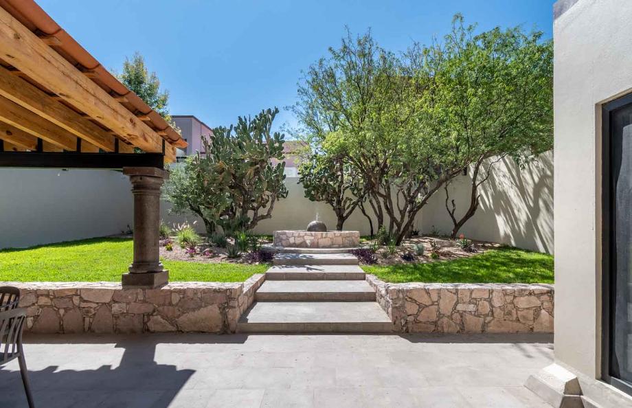 San Miguel de Allende, Guanajuato, 37717, Mexico, 4 Bedrooms Bedrooms, ,4 BathroomsBathrooms,Residential,For Sale,1994540