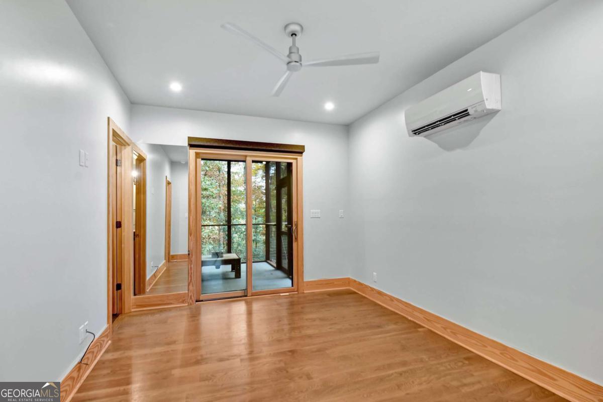 Athens, Georgia, 30606, United States, 2 Bedrooms Bedrooms, ,3 BathroomsBathrooms,Residential,For Sale,1992005