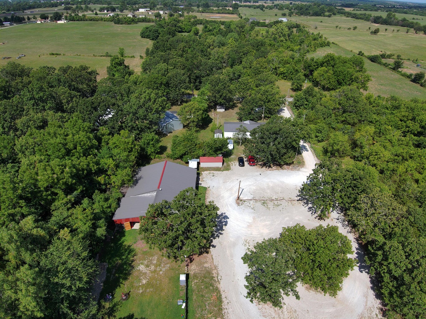 Aurora, Missouri, 65605, United States, 4 Bedrooms Bedrooms, ,2 BathroomsBathrooms,Residential,For Sale,1943592